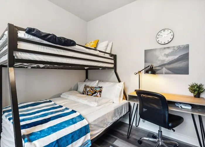Joyous 3bd House In The Heart Of Worth *