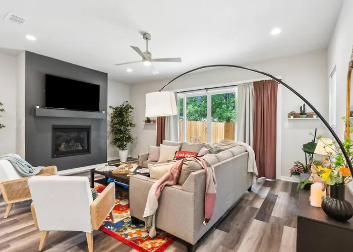 Holiday home Joyous 3bd House In The Heart Of Worth